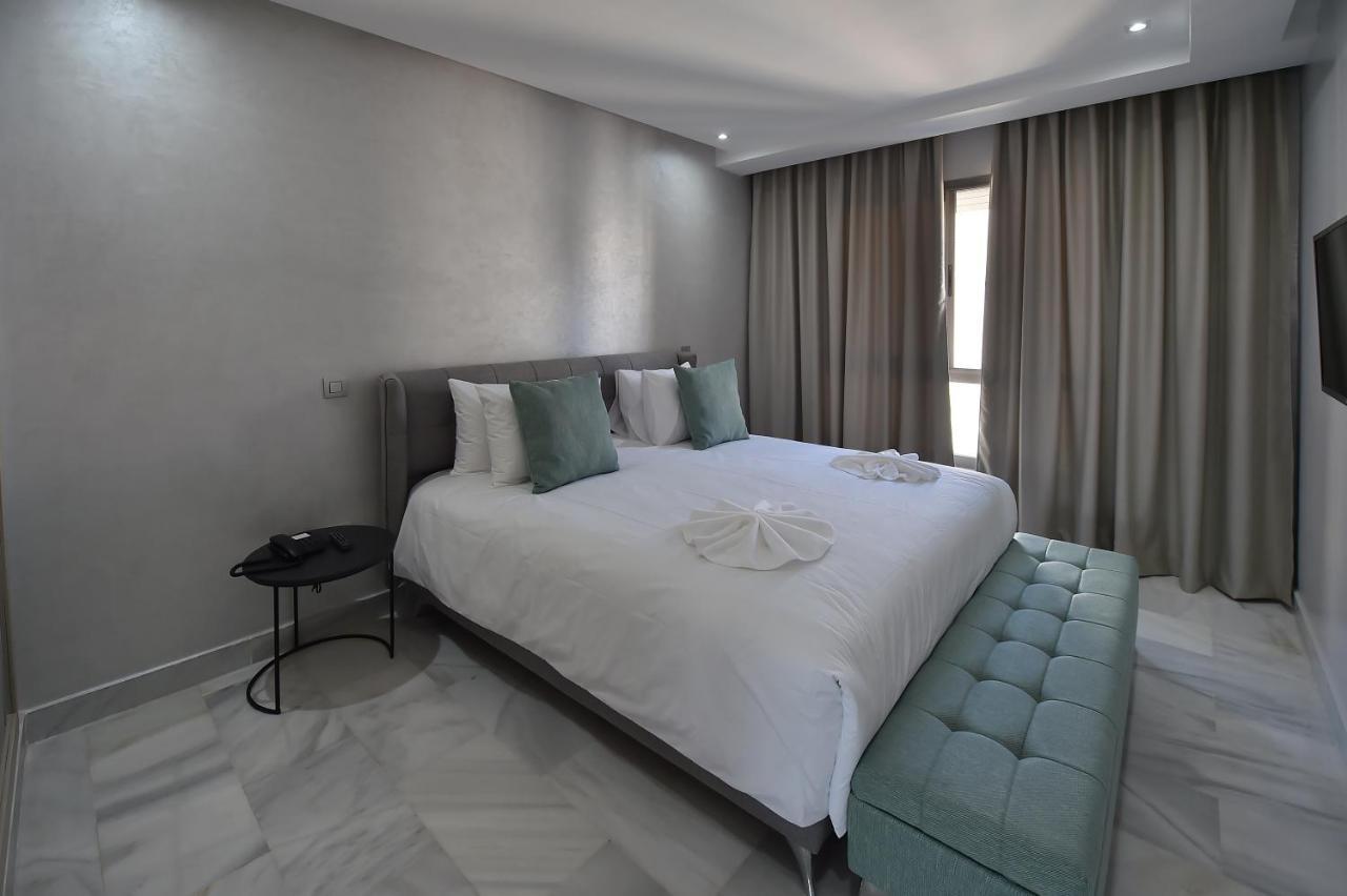 Le Yacht Suites Hotel คาซาบลังกา ภายนอก รูปภาพ
